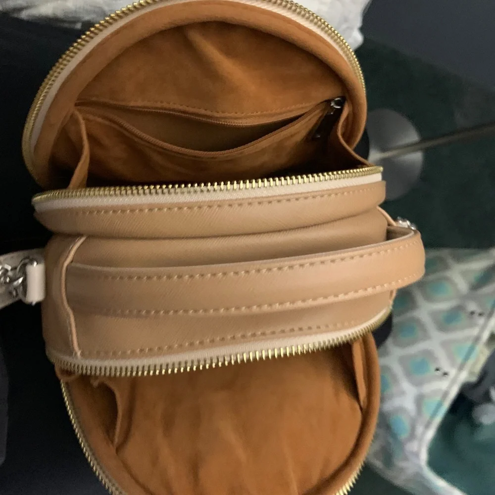 purse - Picture 3 of 4